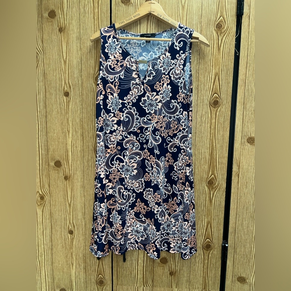 Expresso Navy and White Floral Sleeveless Mini‎ Dress medium
